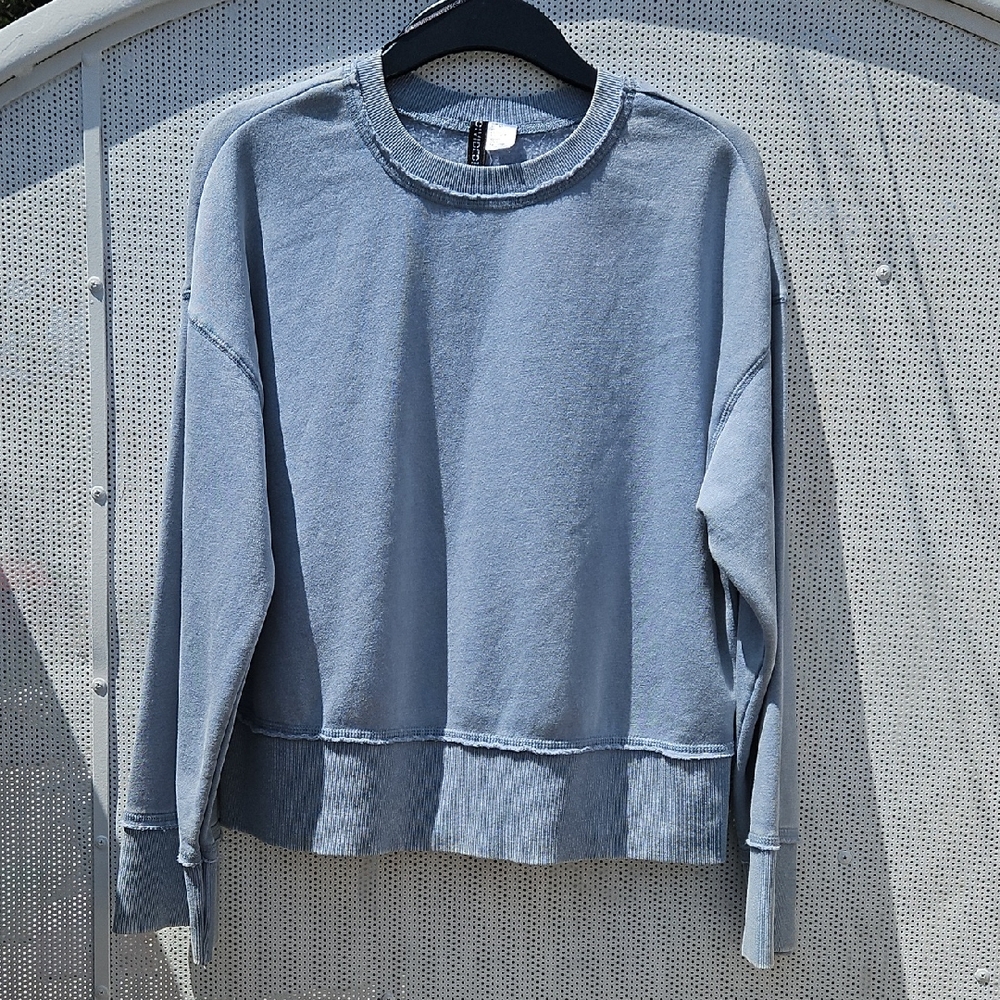 H&M Light Blue Crewneck Sweatshirt